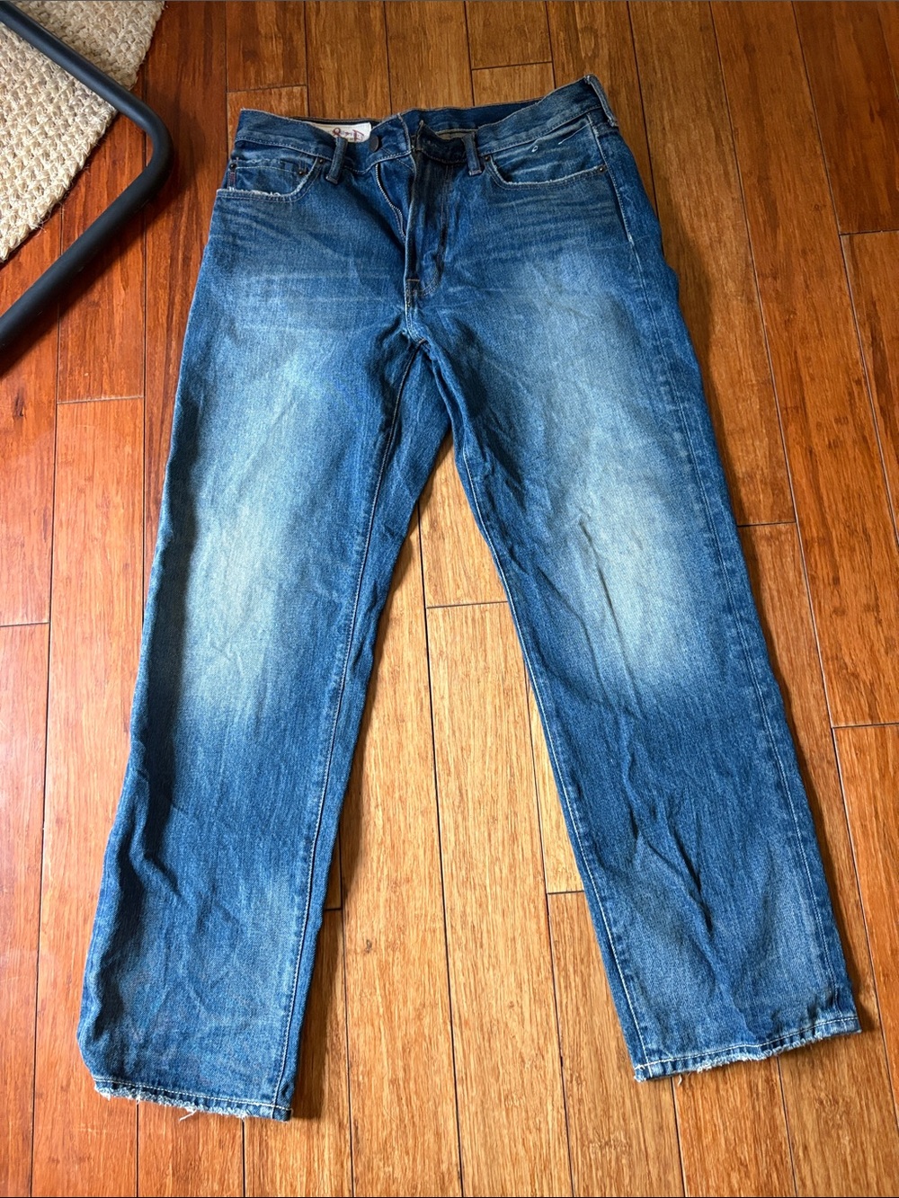Abercrombie & Fitch Men's Faded Blue Straight Jeans